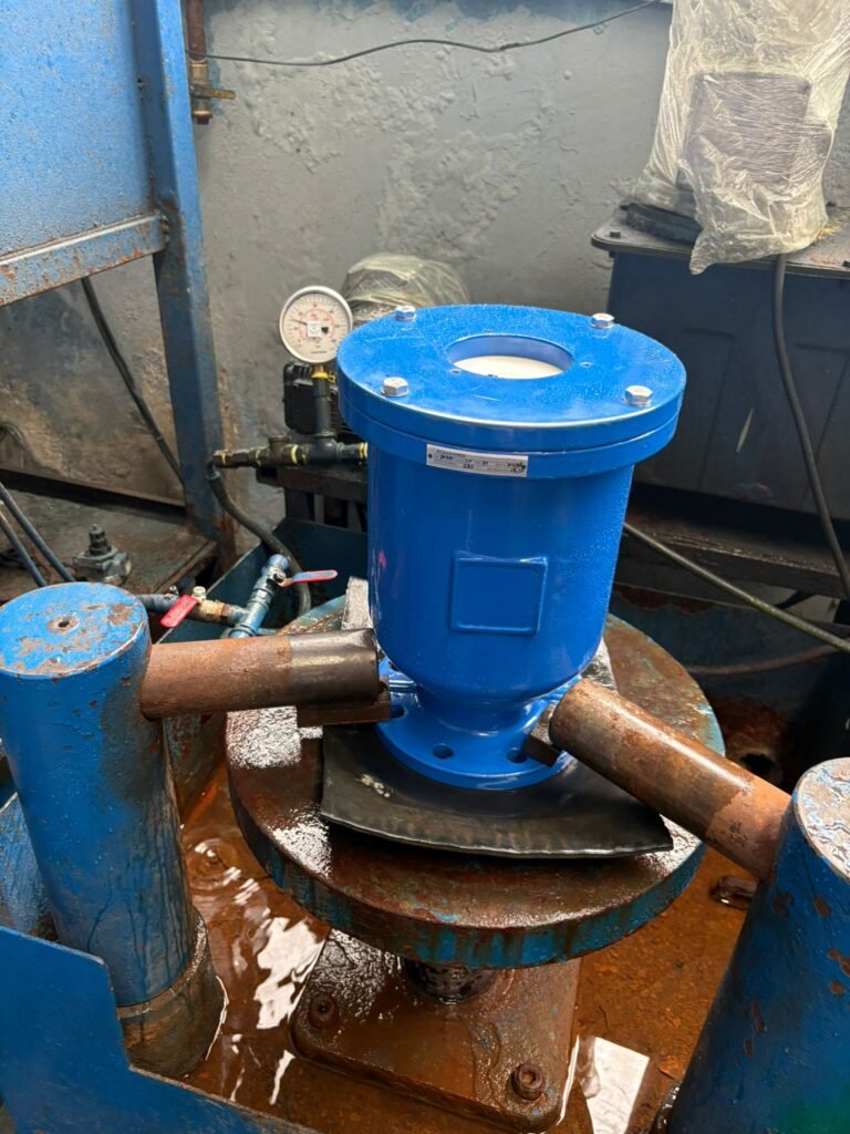 Devinsan DAV Series Air Release Valves providing efficient automatic air release and smooth flow in industrial pipelines and water distribution systems.